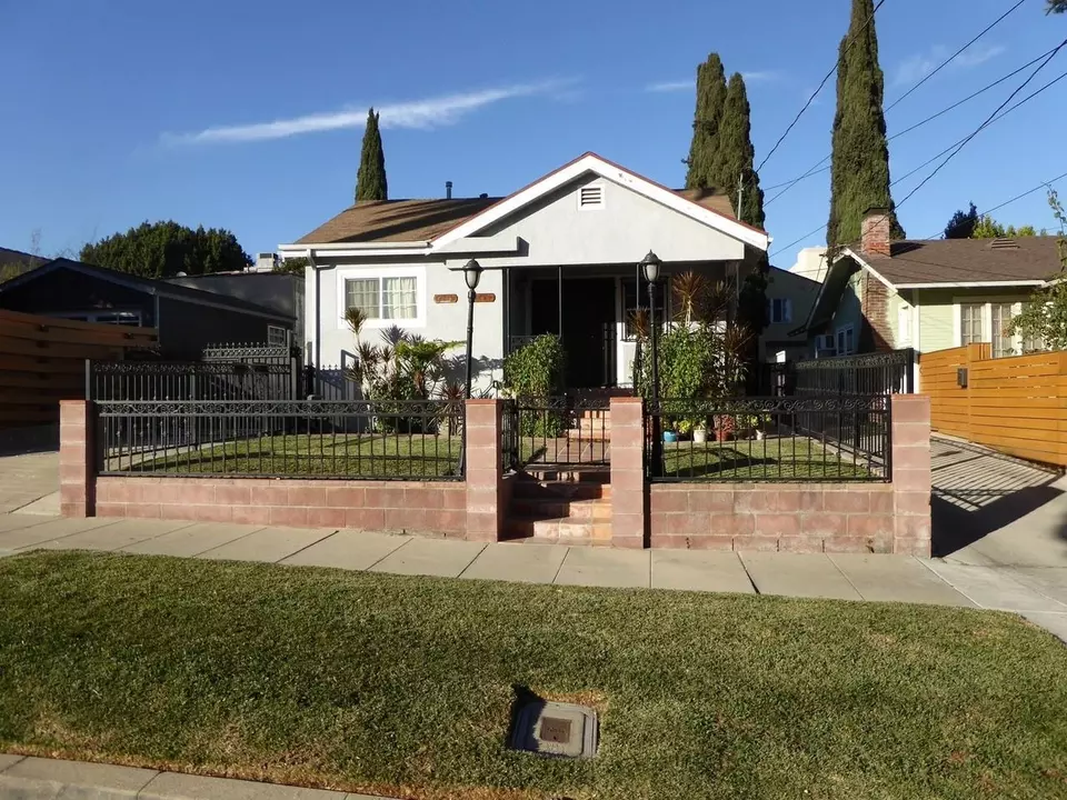 4215 Camero Ave, Los Angeles, CA 90027
